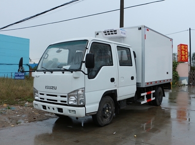冷藏車 現(xiàn)代冷鏈物流的守護(hù)者